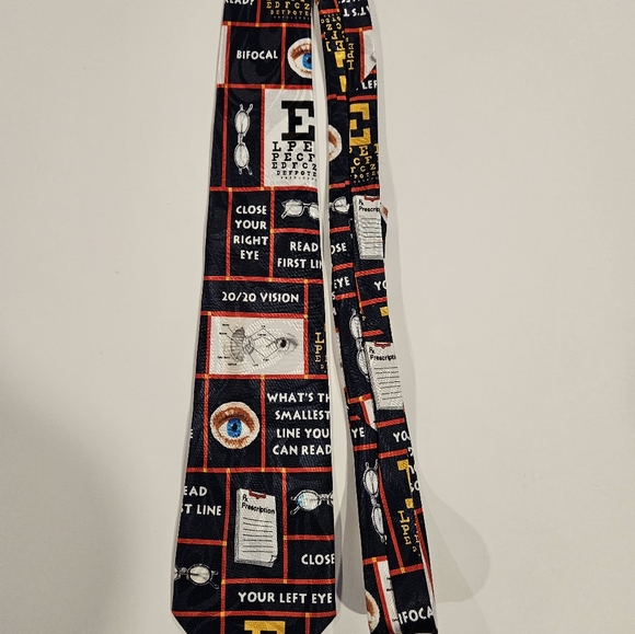 Eye Doctor Themed Tie - Picture 3 of 4